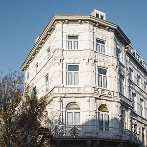 https://beaumont.valkenburgaandegeul-hotels.com