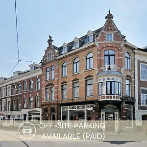 Sebel Hotel