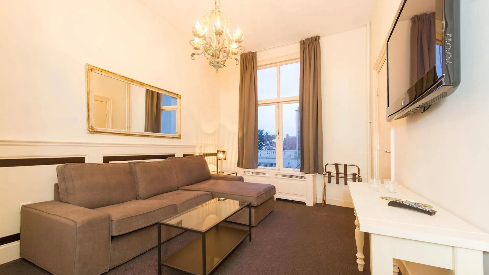 Hotel & Appartementen Bella Vista The Hague 3*,  Netherlands